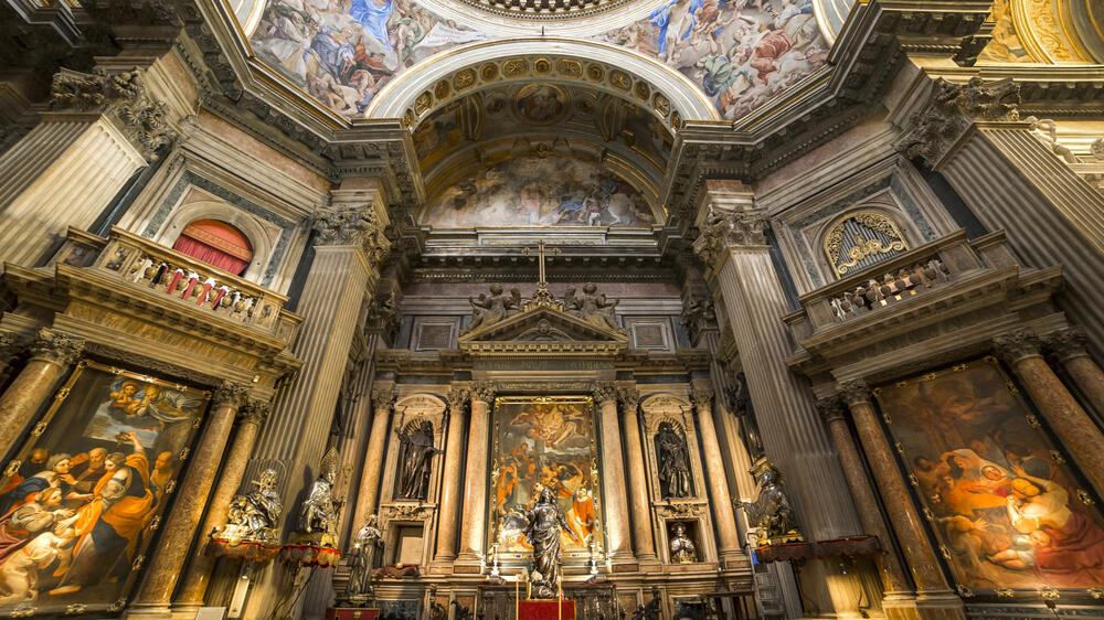 Naples sights - St Januarius Cathedral