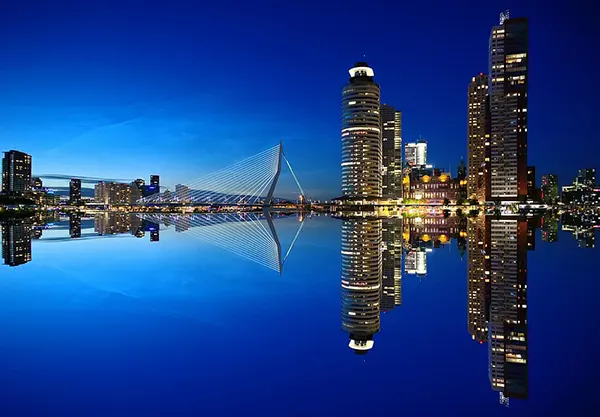 Skyline moderna di Rotterdam