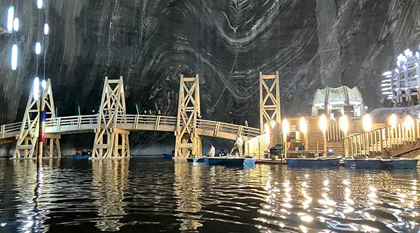 Lago subterrâneo Turda