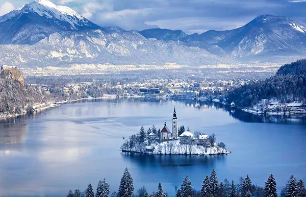 Lago alpino Slovenia